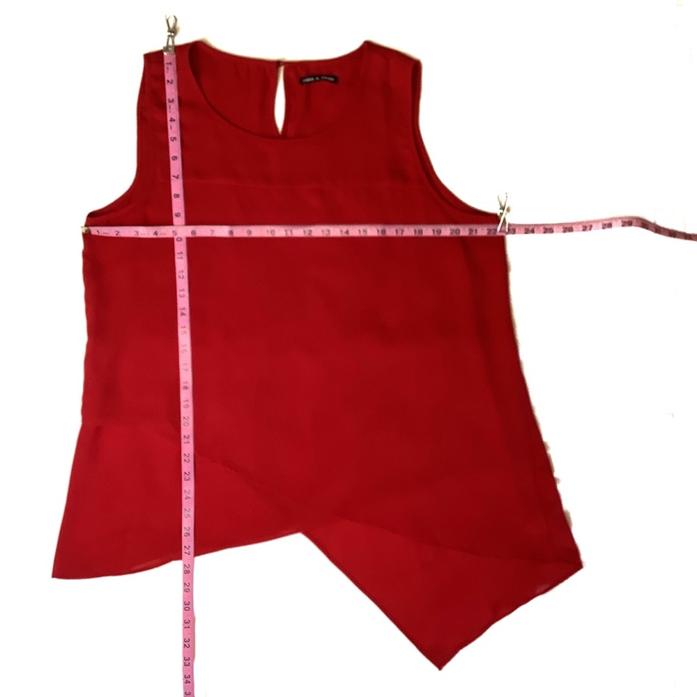EUC Cable & Gauge sleeveless top - Picture 12 of 13